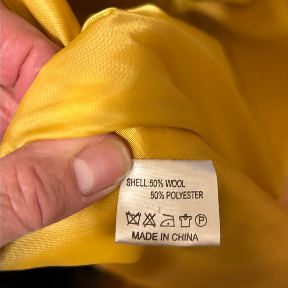 Pink Lady Stylish and Chic Gold wool Spring Coat! - Picture 4 of 5